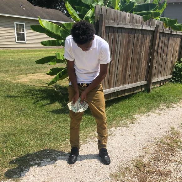 Meet your Posher, Christopher - Picture 1 of 1